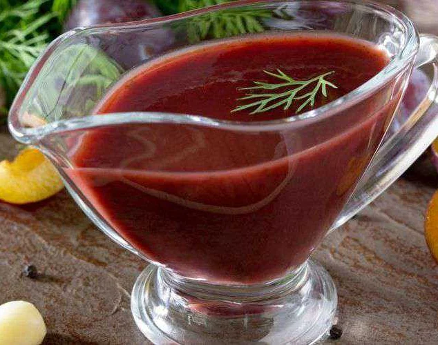 Приготовление соуса из ткемали