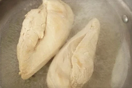 Вареная куриная грудка