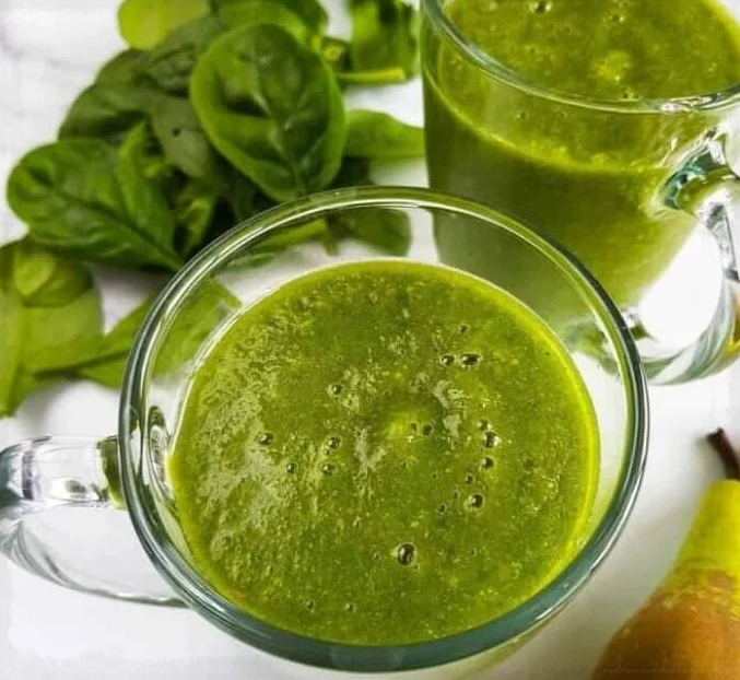 Соус из щавеля. \ Фото: hintofhealthy.com.