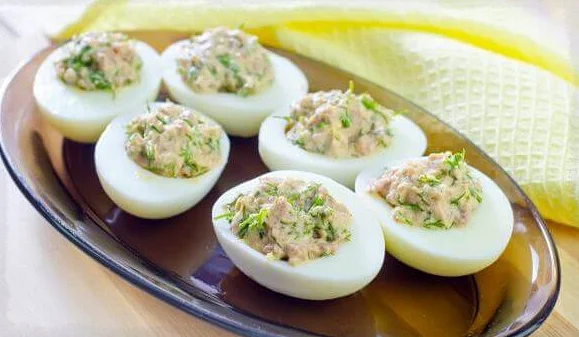 25 вкусных рецептов начинок для фаршированных яиц