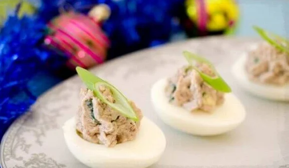 25 вкусных рецептов начинок для фаршированных яиц