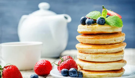 Встречаем летнее утро: готовим блинчики на любой вкус