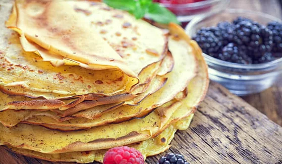 Встречаем летнее утро: готовим блинчики на любой вкус