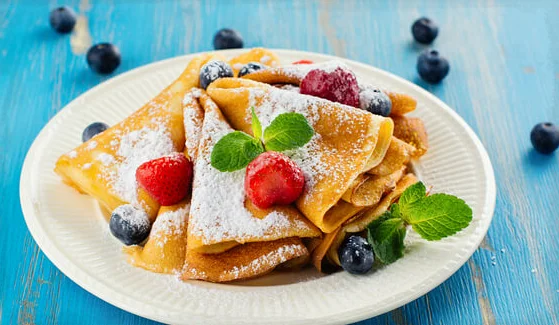 Встречаем летнее утро: готовим блинчики на любой вкус