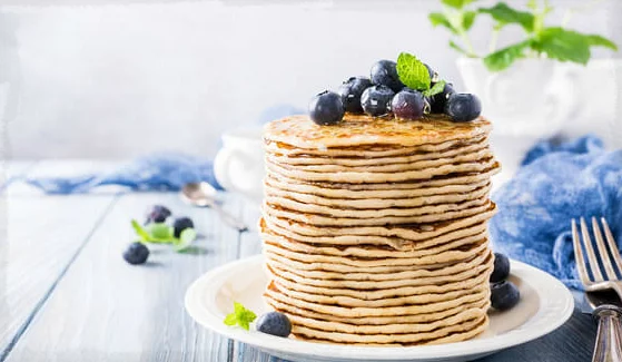 Встречаем летнее утро: готовим блинчики на любой вкус